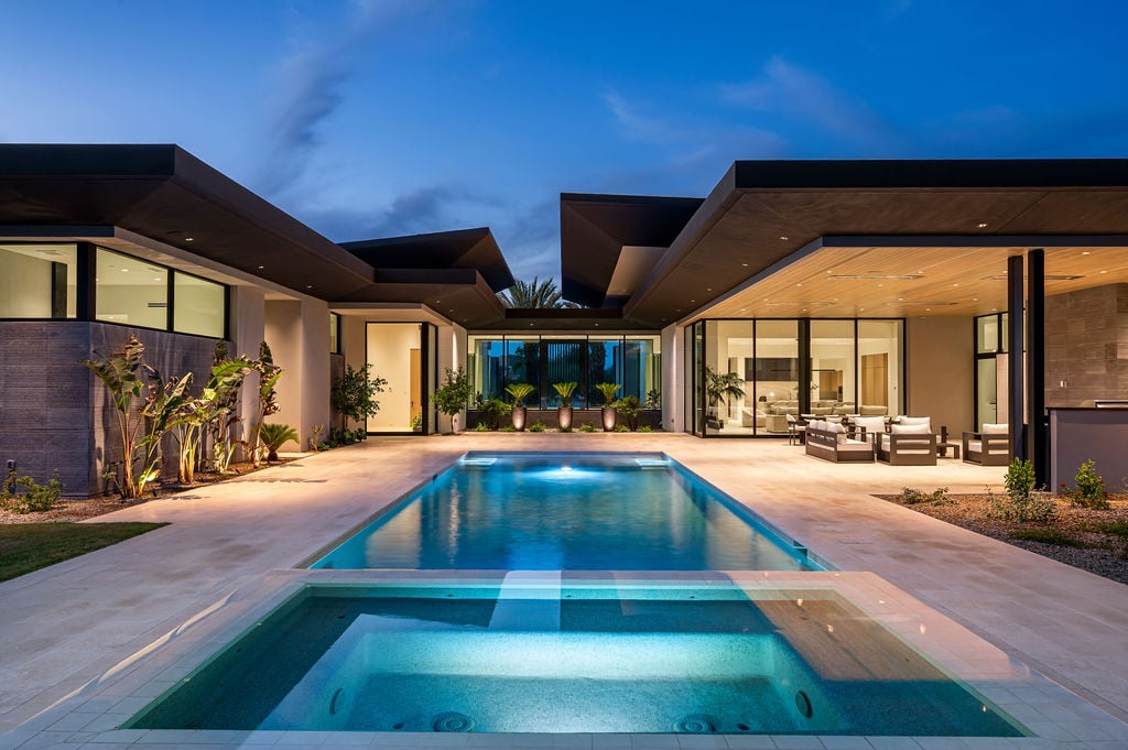 New construction luxury modern home in Paradise Valley, Arizona