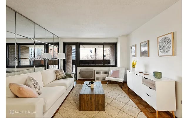 100 Beekman Street Unit: 6E