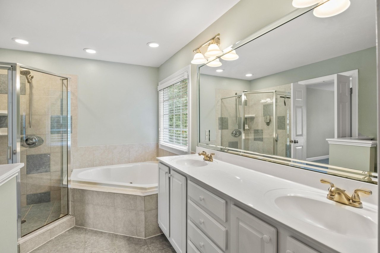 5 Morgans Ridge Ln