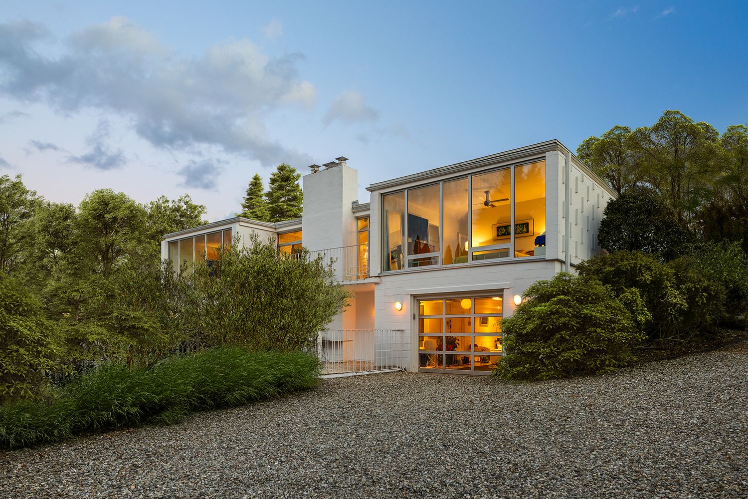 A Modern Village Retreat with Water Views to Connecticut