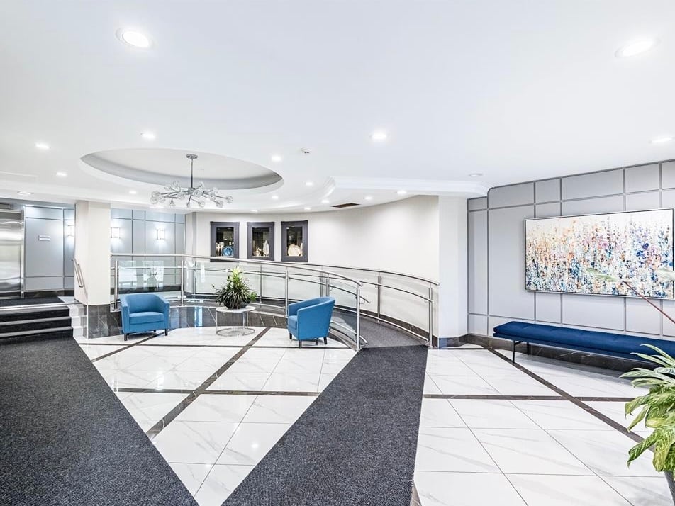 1001 Cedarglen Gate #522