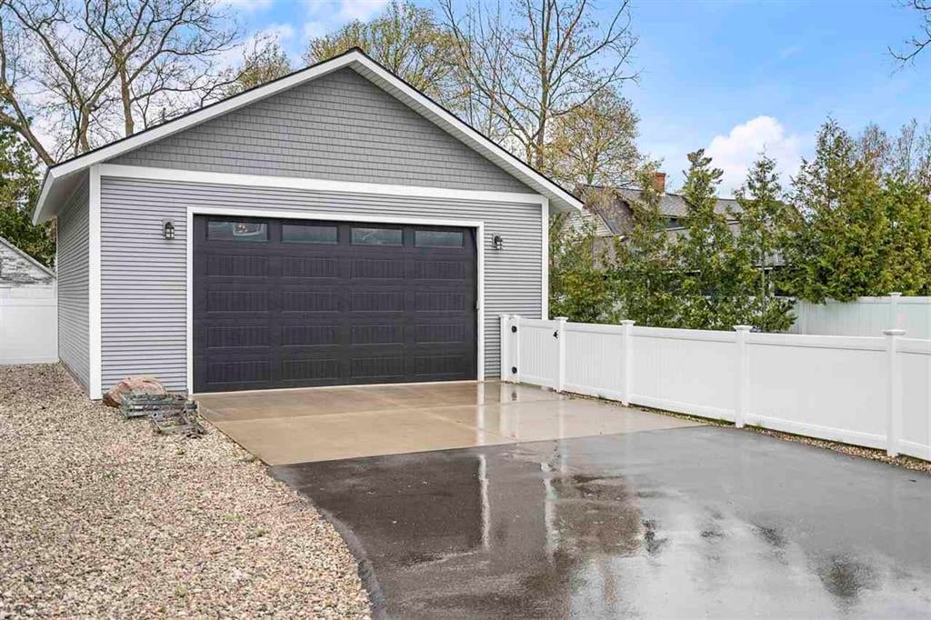 917 Grove Street, Petoskey MI 49770