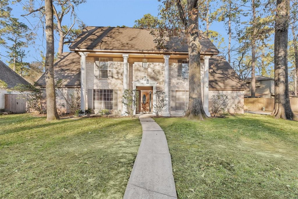 2715 Sandy Lake Dr