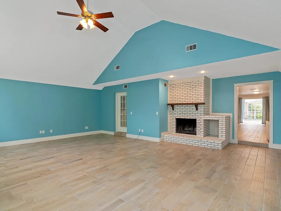 3165 Auburn Rd