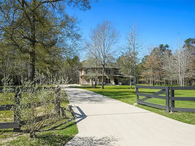 11264 Blue Grass Way