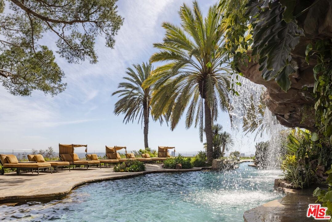 Monarch Heights, Westwanda Dr, 90210