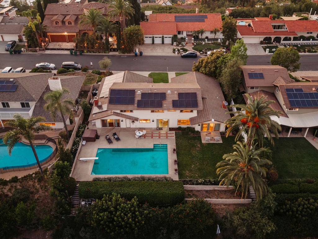 11042 Hunting Horn Drive, North Tustin, CA 