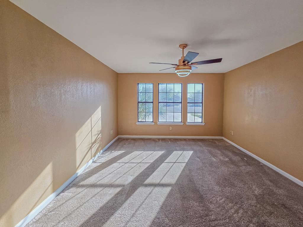 2101 Pershing Cir