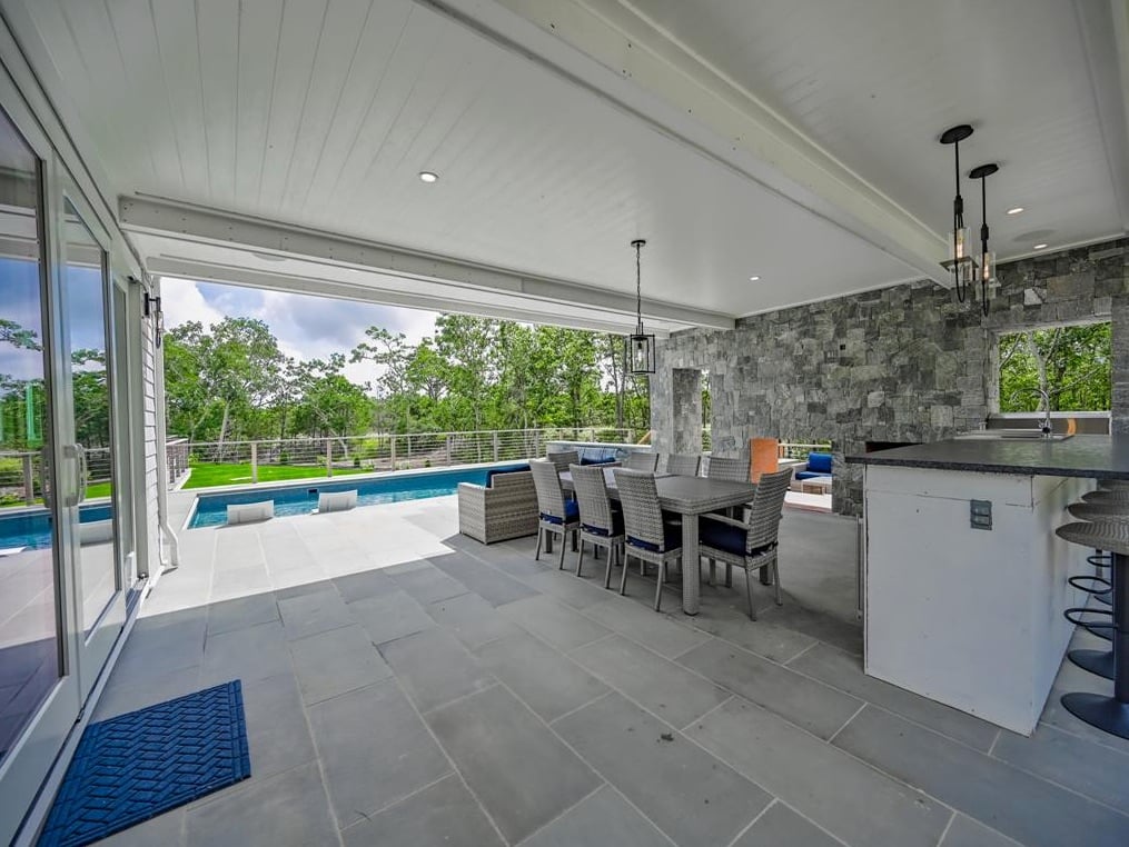 12 Paddock Rd
