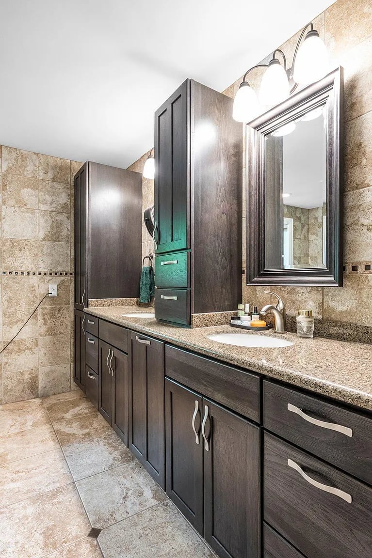 Updated Rambler in the Heart of Minnetonka