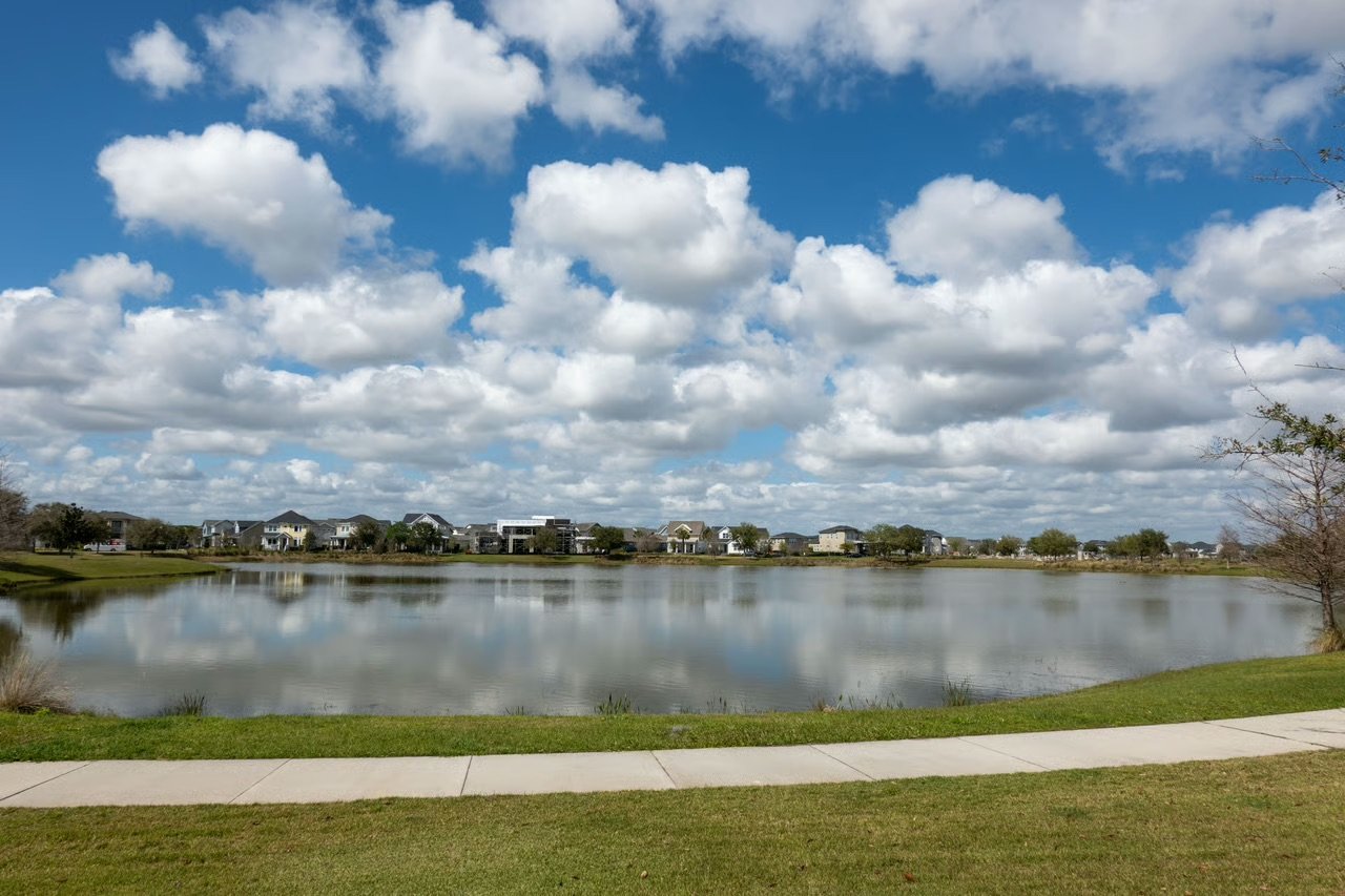 Modern view of Lake Nona Florida featuring luxury homes, innovative community design, and high-tech lifestyle amenities