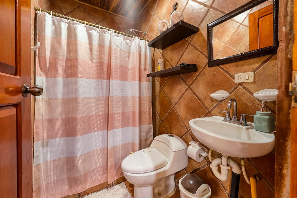 JUNGLE CREEK VILLAS AND CASA PURA VIDA – MANUEL ANTONIO