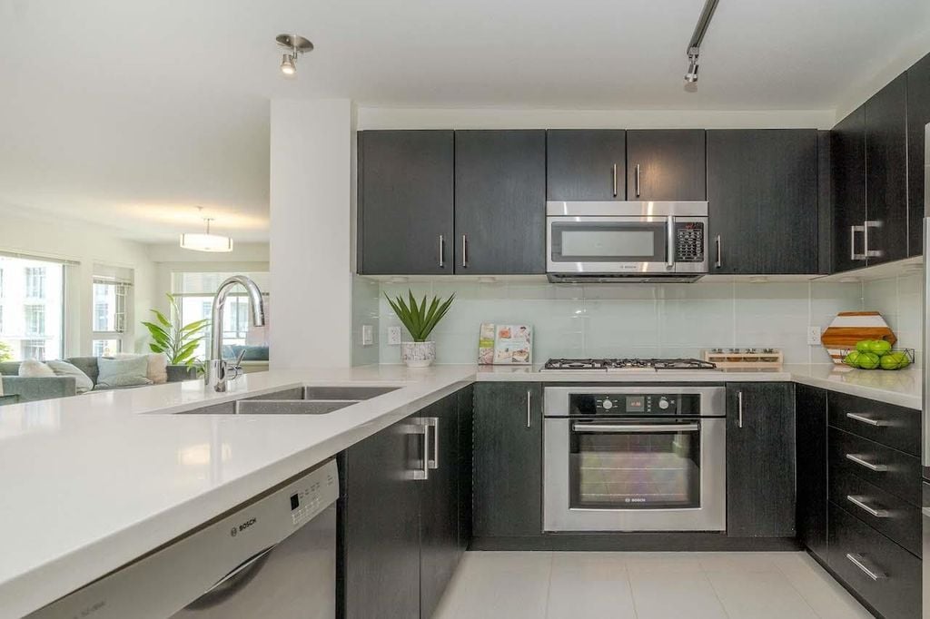 3163 Riverwalk Ave, #206