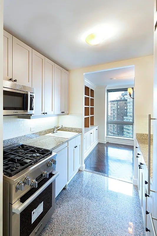 1965 Broadway #12E