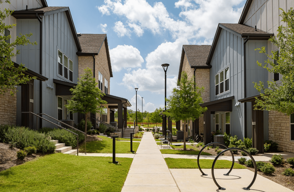 Receive 12 Weeks FREE When You Move-In By 11/30!