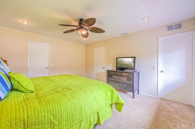7821 Seaglen Dr