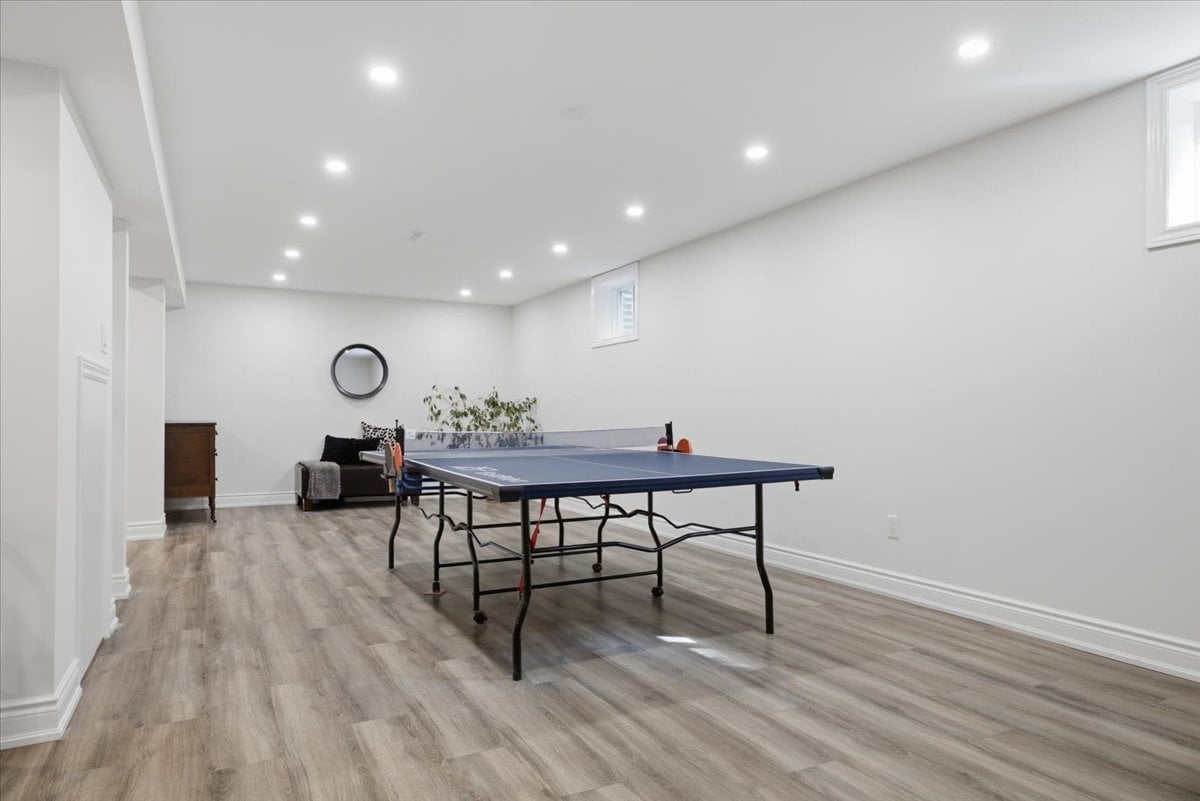 Rare Court Location on Oakville Golf Course