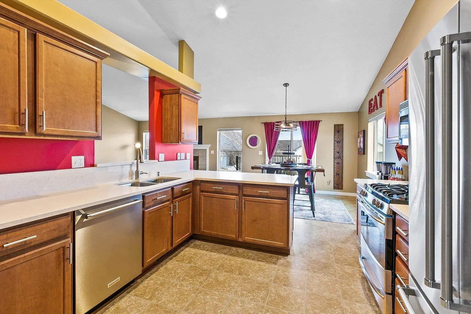 1518 W Carolina Way