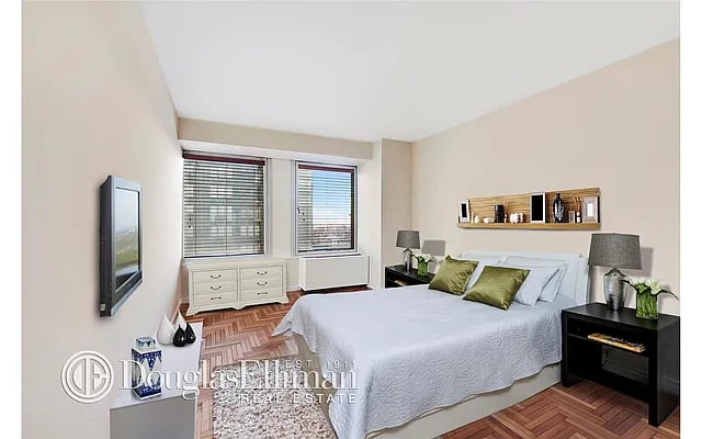 150 W 56th St Ste 4303