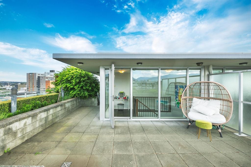 221 Union St, #906