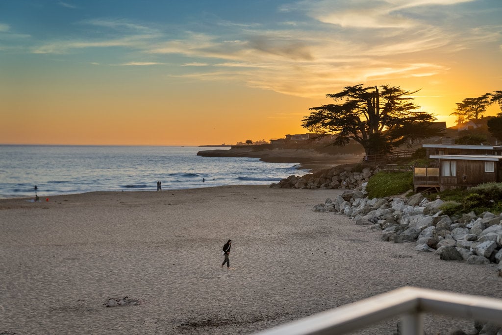 2-2130 E Cliff Dr. #2D