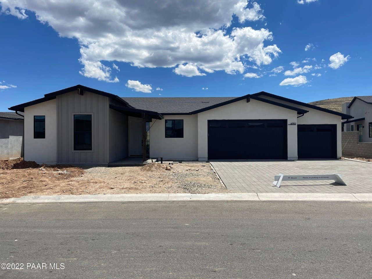 4792 N Yorkshire Loop