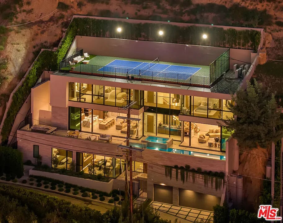 Hollywood Blvd Tennis Estate