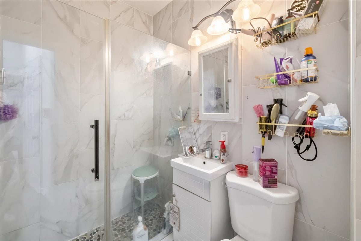 6245 Kennedy Boulevard, North Bergen, NJ