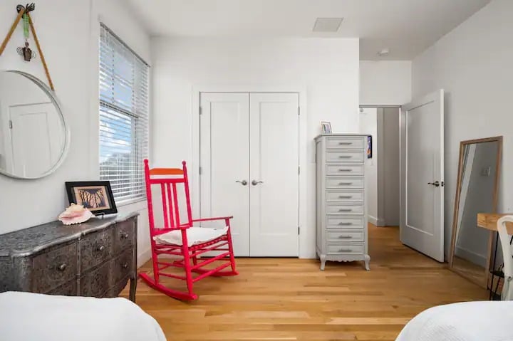 #38 Stunning Colonial