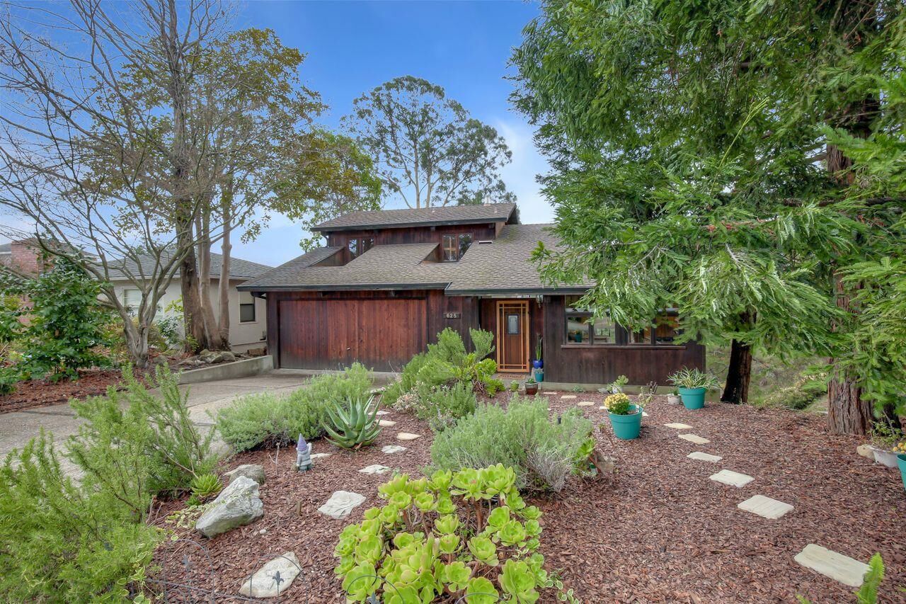 625 Miramar Dr