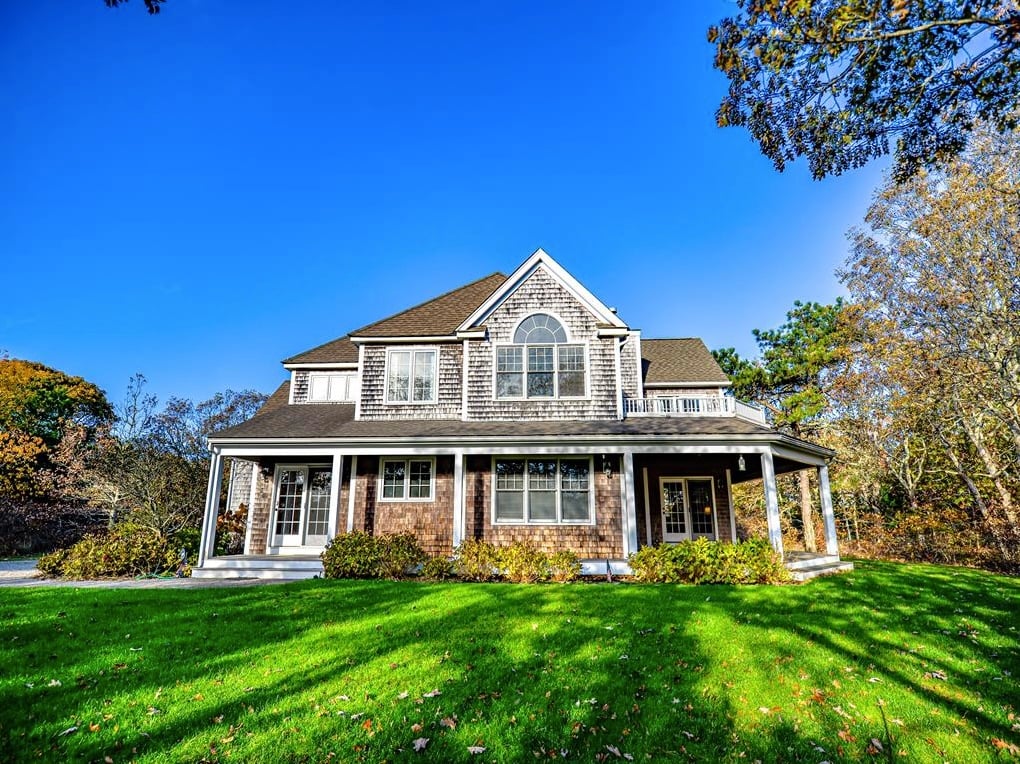 20 Swan Ln