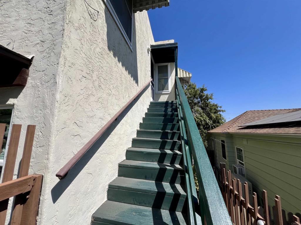 2371 Vancouver Avenue