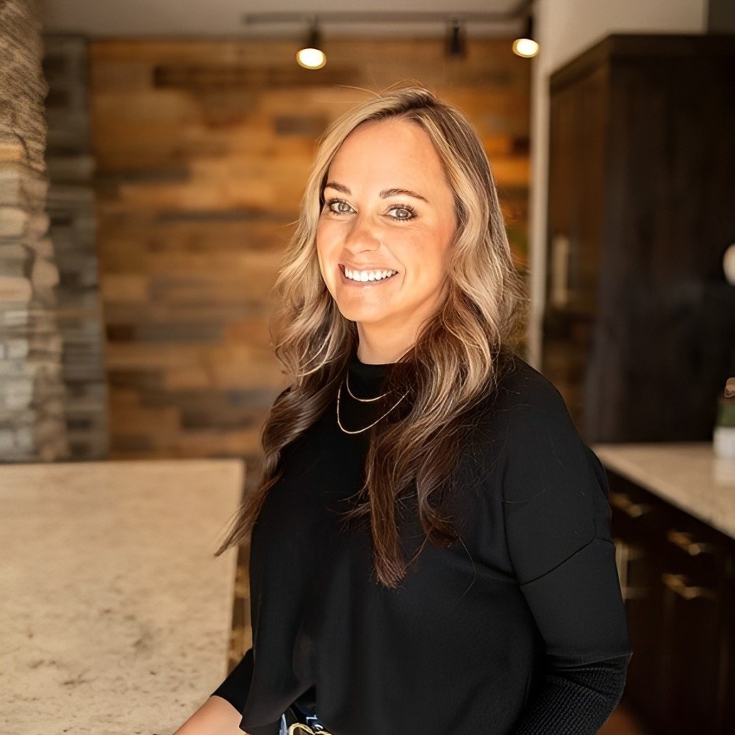 Courtney Kneifl Fall Creek, WI Real Estate Agent Headshot