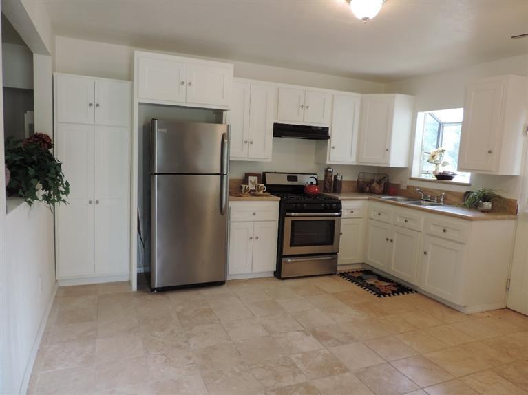 621 N Garfield Avenue, Pasadena, CA 91101