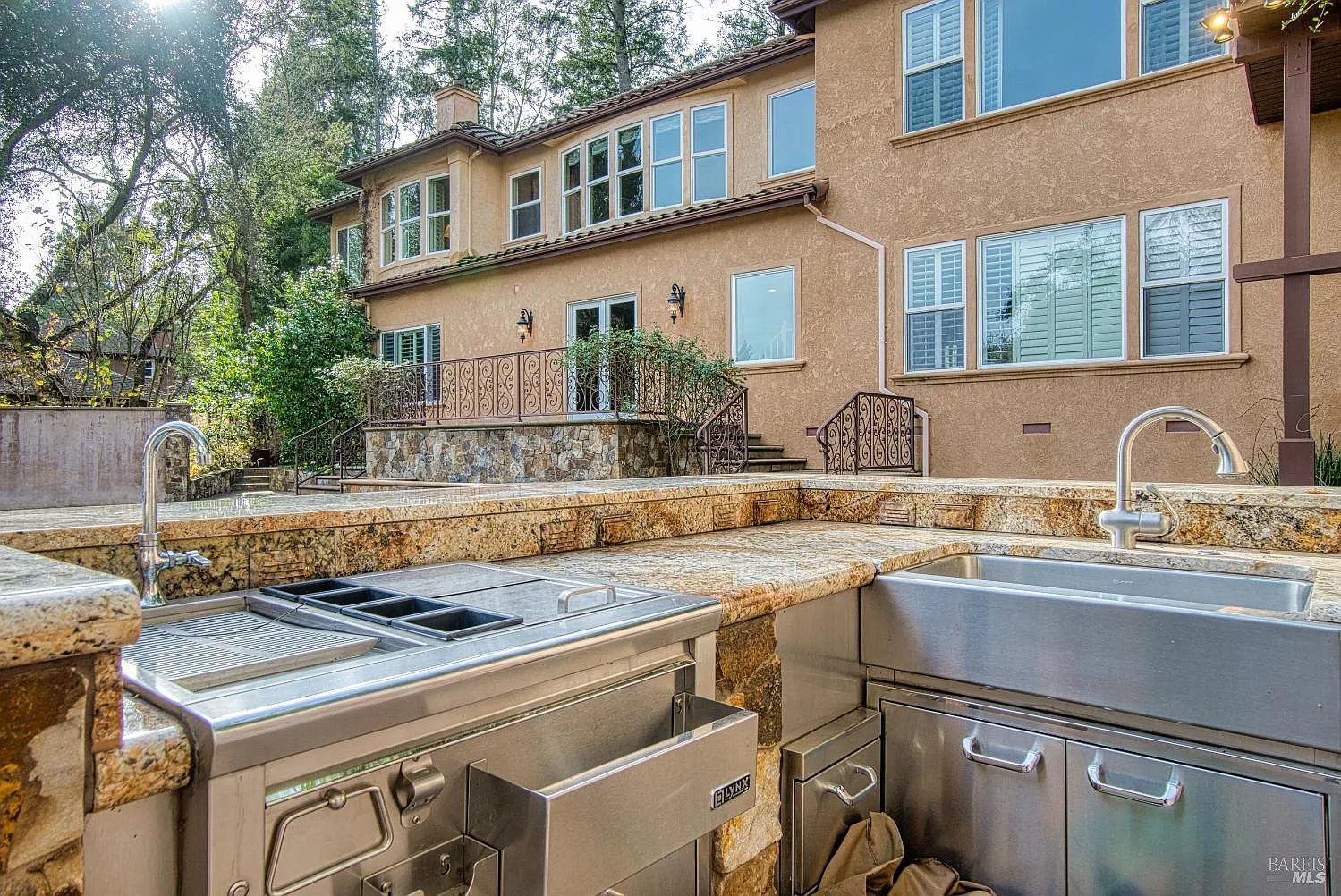 2703 Brush Creek Rd