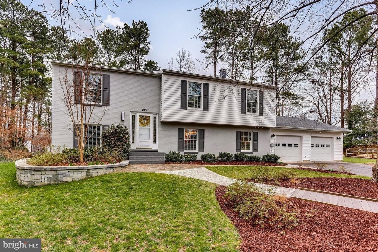 202 Mill Ct
