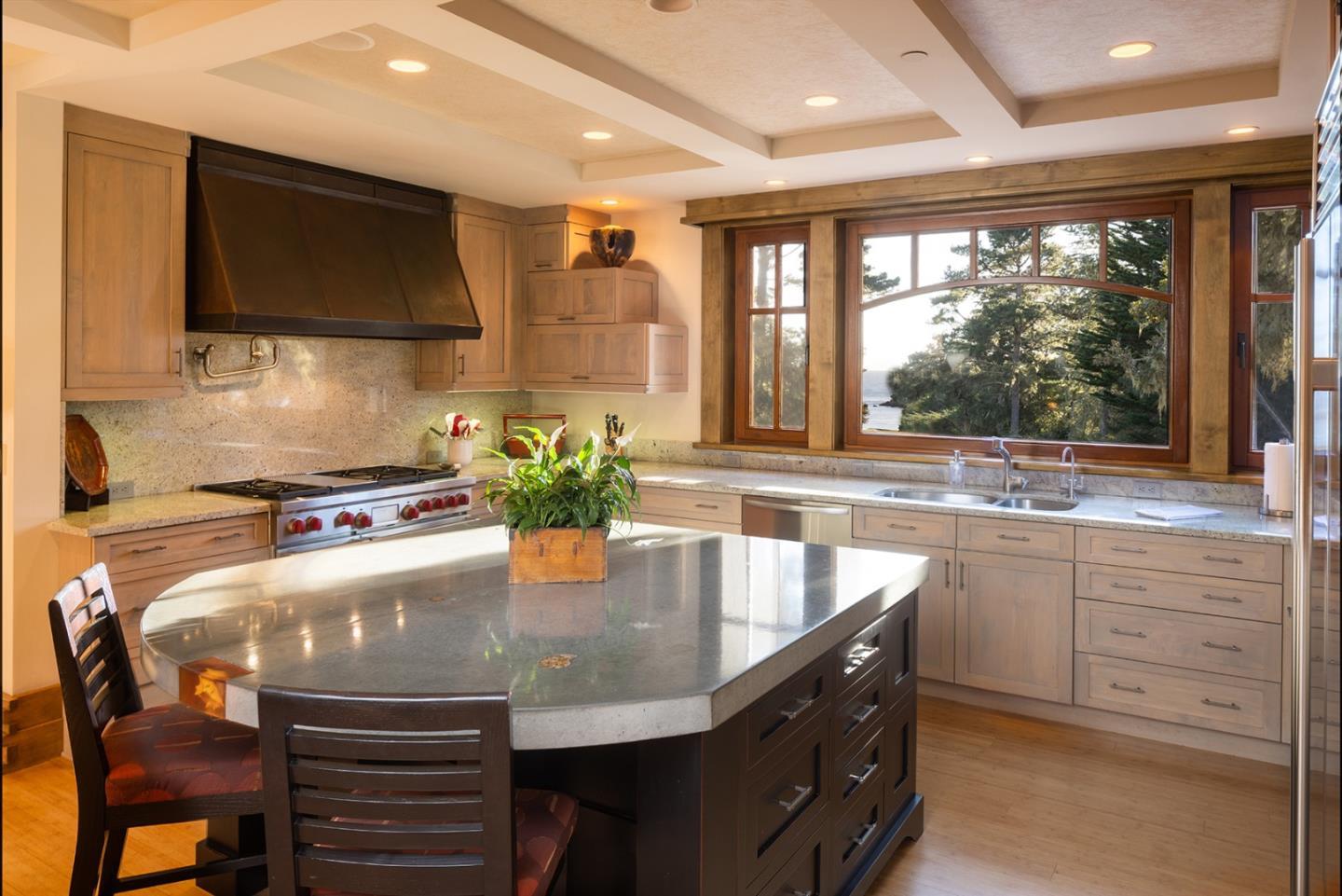 3210 Whitman Lane