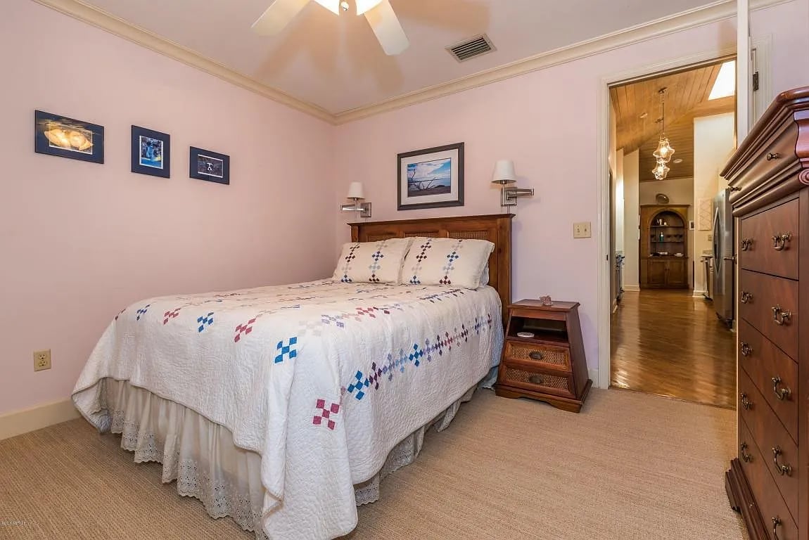 186 Sea Hammock Way