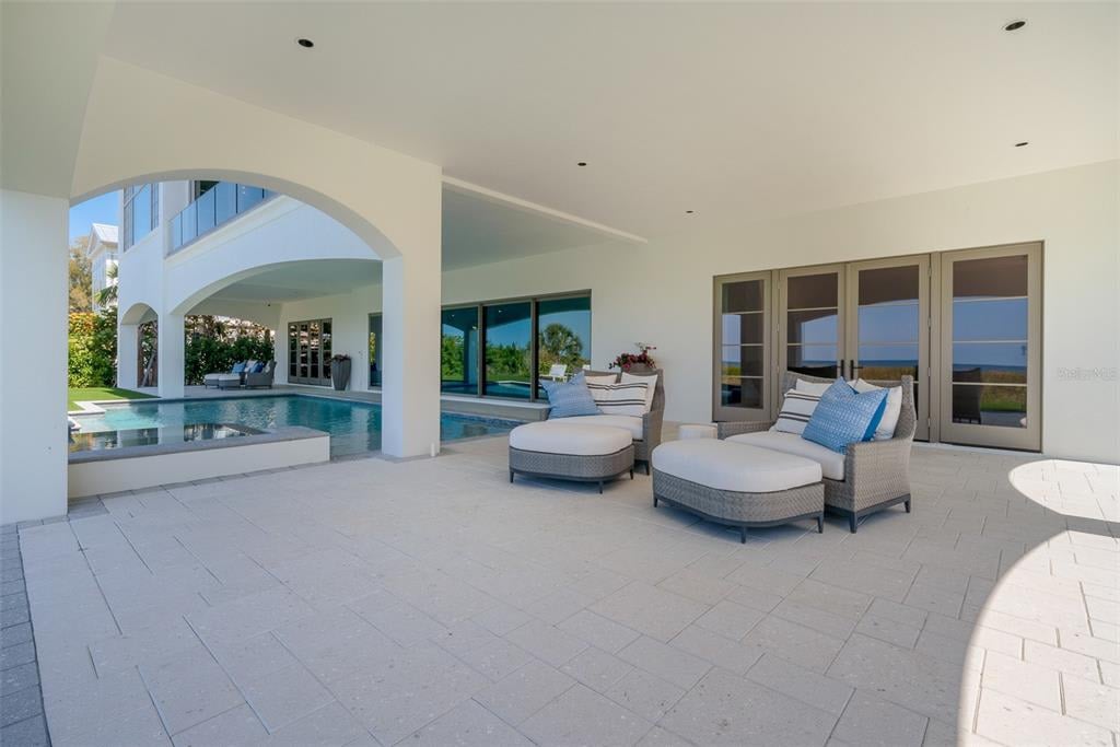 100 Beach Ave, Anna Maria