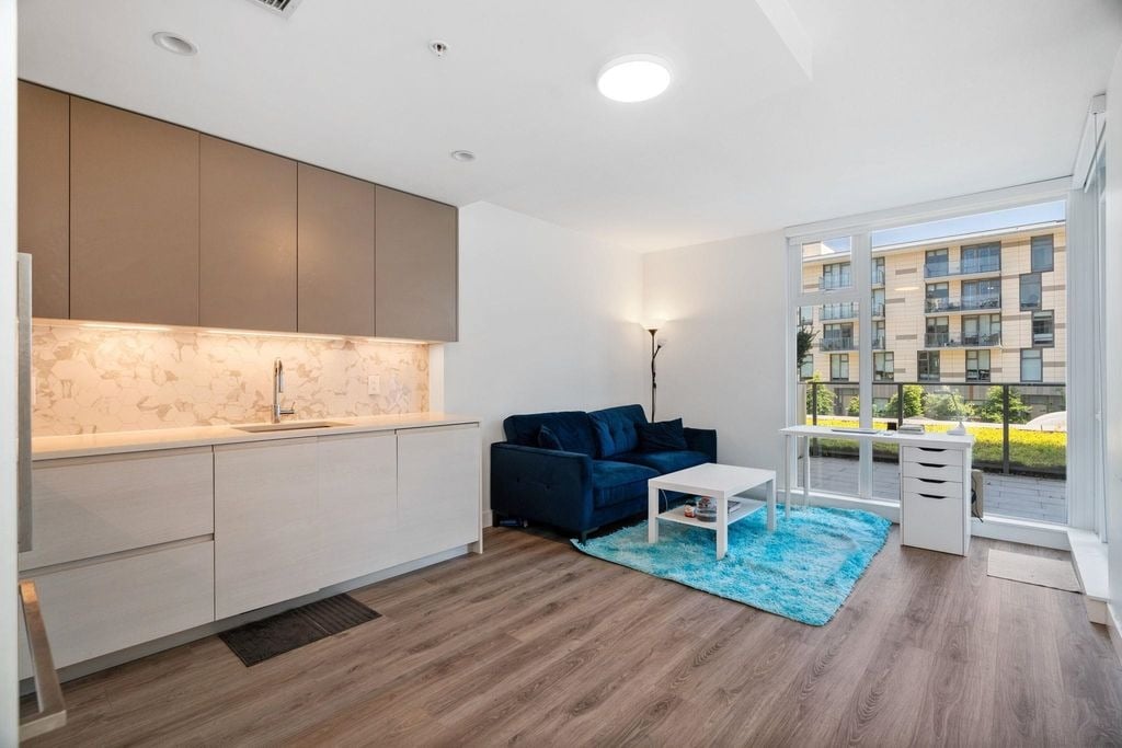 8138 Fraser St, #208