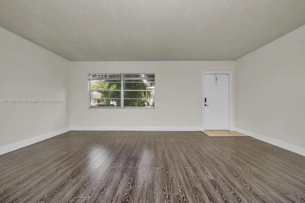 9050 NW 28th St Apt 114