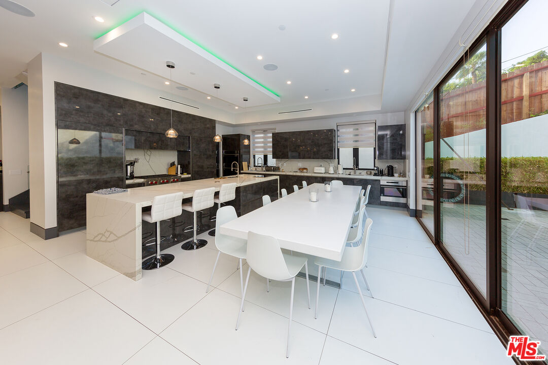 2122 Castle Heights Ave