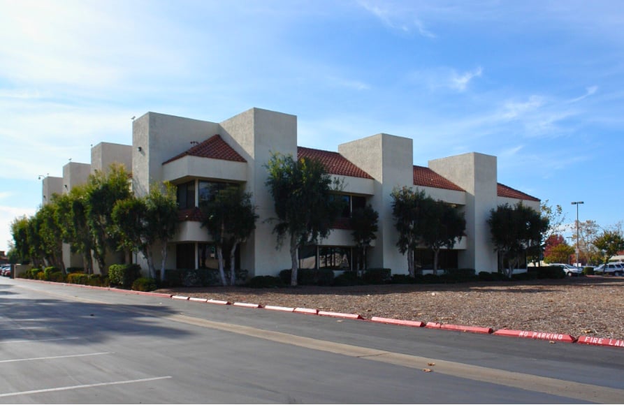 10717-17737 Camino Ruiz