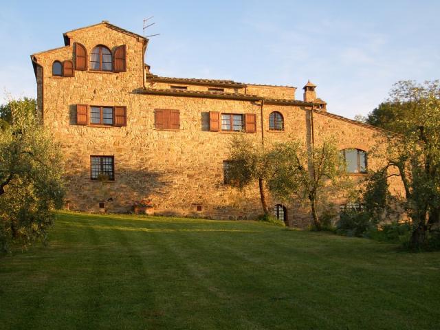 Prestigious Country House with Pool and Land