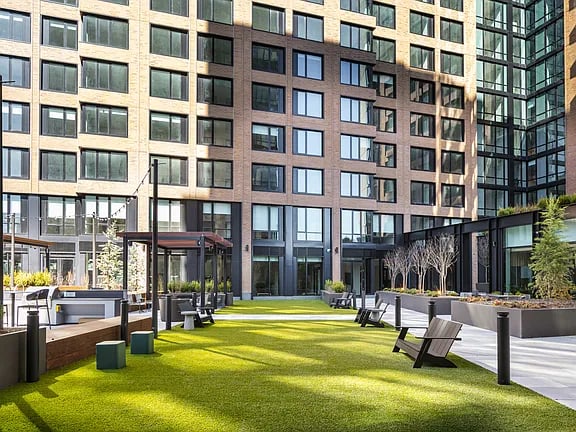 54 Crown Street Unit: 211