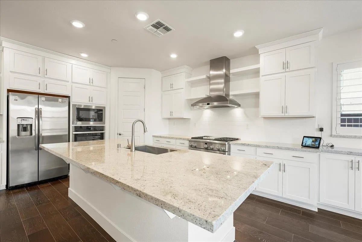3553 Egret Dr