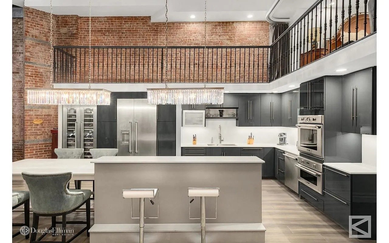 41 Crosby St #1R