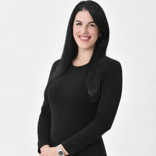 Jaclyn Scully Massapequa Park, NY Real Estate Agent Headshot