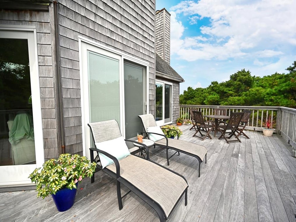14 Plains Head Ln
