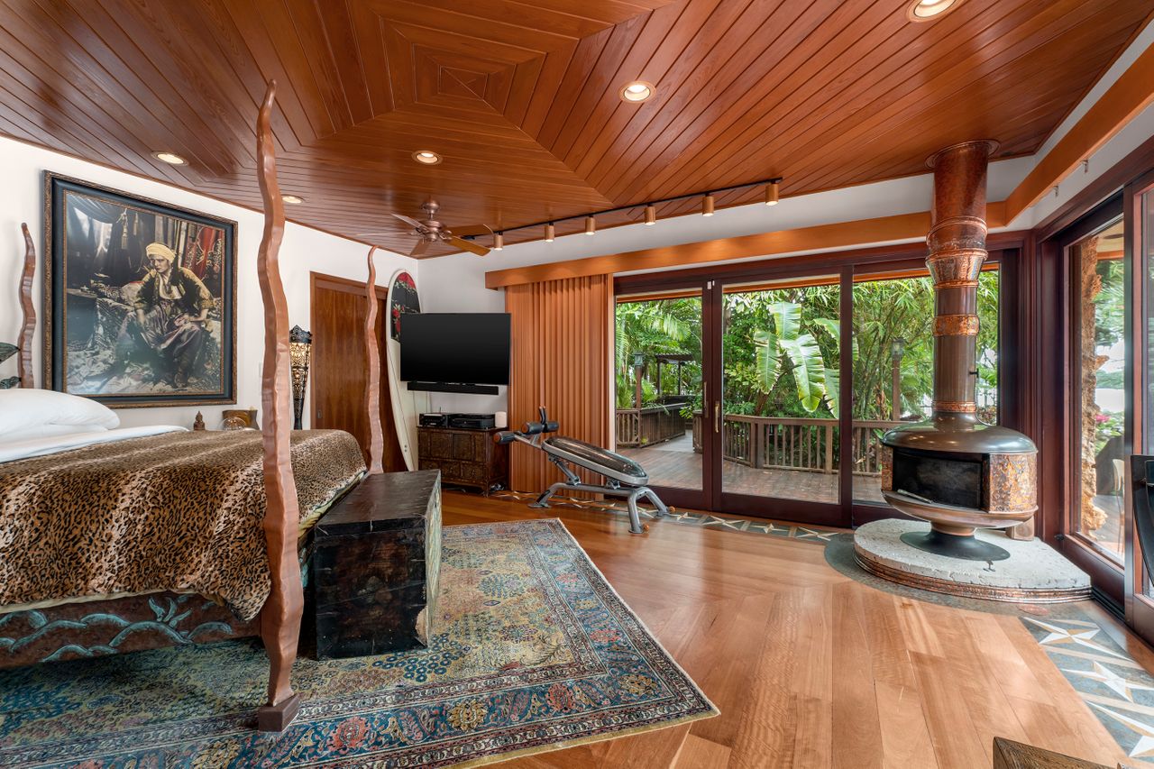  Morningside Waterfront Estate